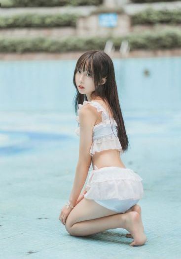 美女让男人扒开腿爽桶_高清版完整版未删减