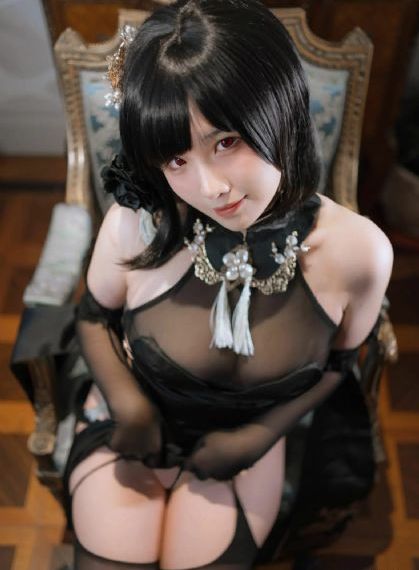 欧美蓝珍珠项链_1080P视频大全
