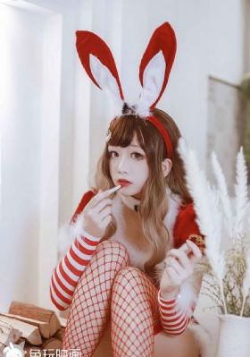 欧美小图案纹身扑克牌_720免费高清观看
