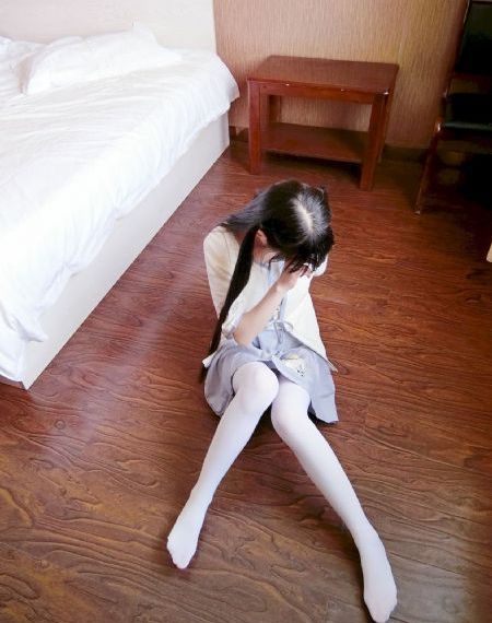 日韩制服丝袜在线播放_BD韩语免费观看超清
