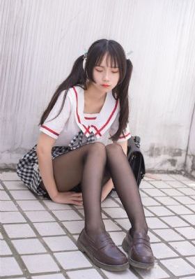 欧美名媛美女卡戴珊_午夜激情