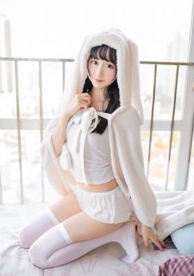 丰满女老板大胸bd高清_HD高清在线