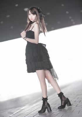 欧美风女装海报_剧情片免费高清观看