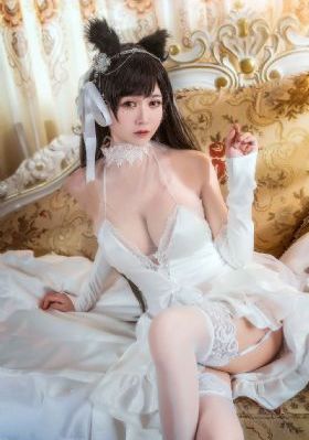 欧美夸张耳环新款_DVD免费观看超清